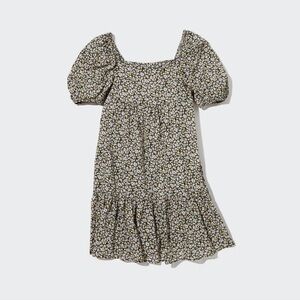 Uniqlo flower dress with puff sleeves.